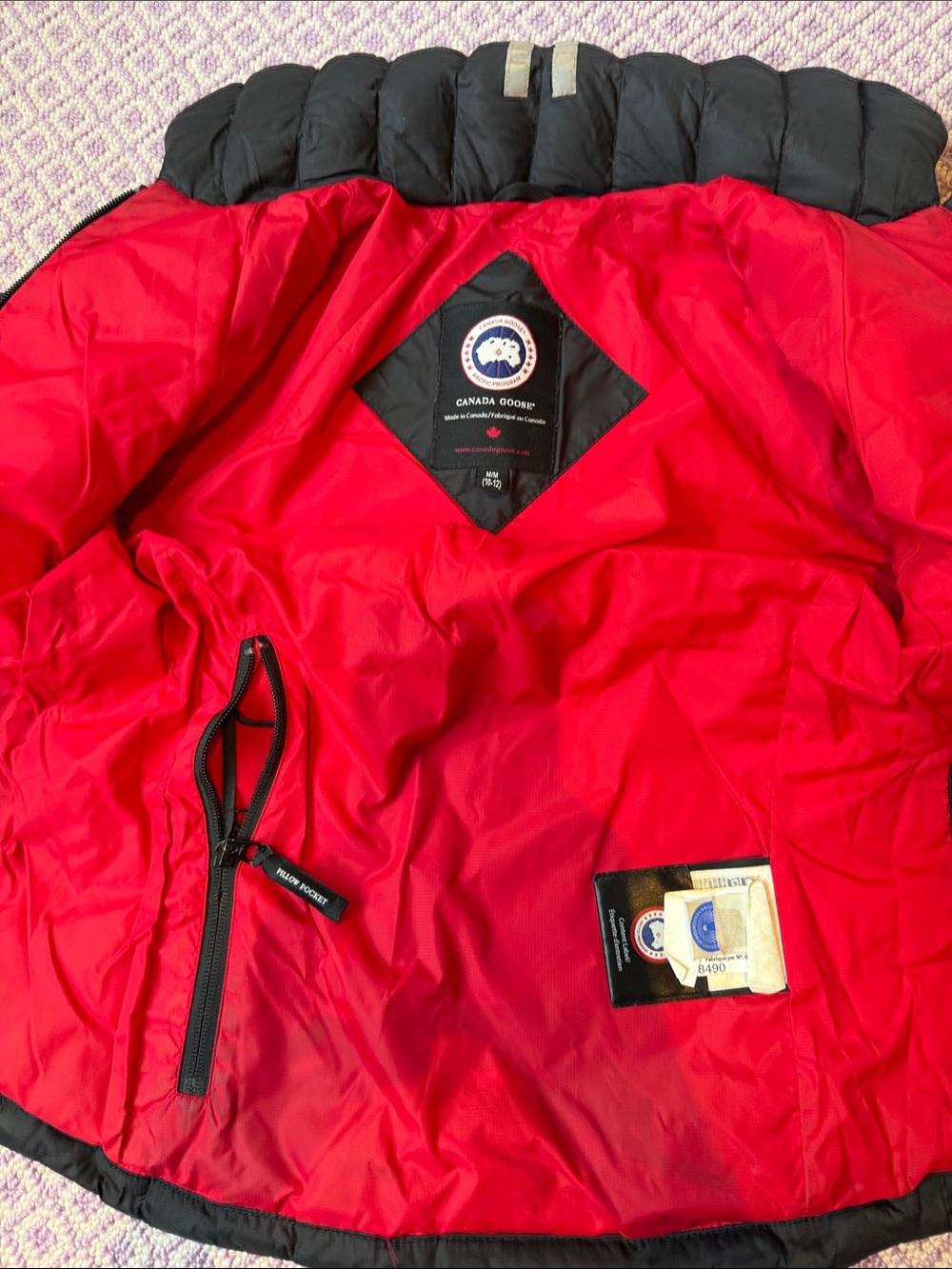 Kids Black Puffer Jacket with red Lining - Picture 3 of 3